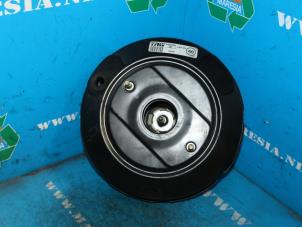 Gebruikte Rembekrachtiger Toyota Corolla (E12) 1.4 16V VVT-i Prijs € 63,00 Margeregeling aangeboden door Maresia Auto Recycling B.V.