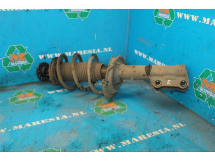 Front shock absorber rod, right Hyundai I10