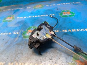 Gebruikte Portierslot Mechaniek 4Deurs links-achter Hyundai i30 (FD) 1.6 CRDi 16V VGT LP Prijs € 26,25 Margeregeling aangeboden door Maresia Auto Recycling B.V.