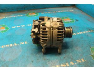 Gebruikte Dynamo Nissan Note (E11) Prijs € 52,50 Margeregeling aangeboden door Maresia Auto Recycling B.V.