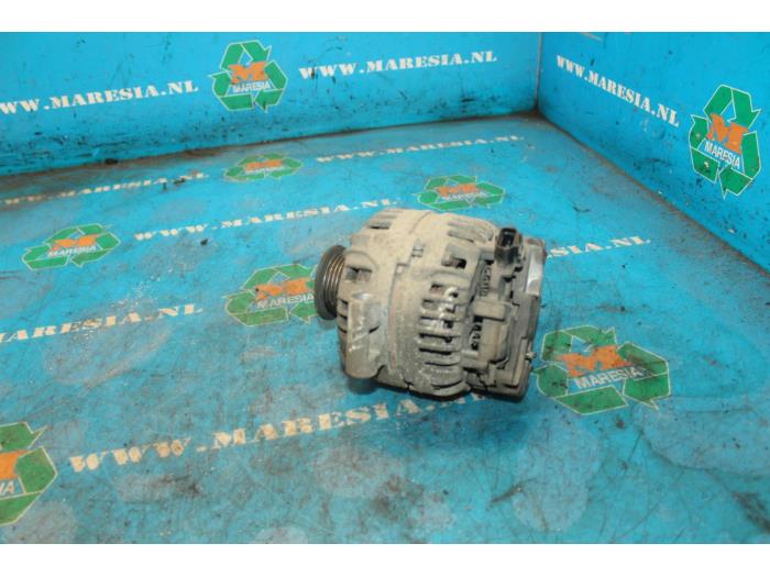 Dynamo van een Ford Transit 2.0 TDdi 16V 260S 2002