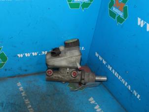 Gebruikte Hoofdremcilinder Ford Cougar (ECX/W) 2.5 24V Prijs € 52,50 Margeregeling aangeboden door Maresia Auto Recycling B.V.