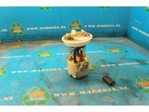 Gebruikte Tank element Pomp Ford Fiesta 5 (JD/JH) 1.3 Prijs € 36,75 Margeregeling aangeboden door Maresia Auto Recycling B.V.