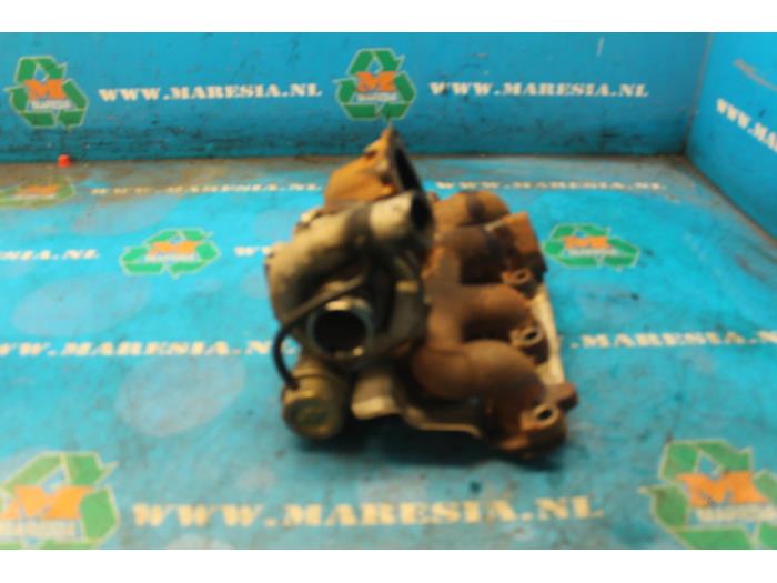 Turbo van een Ford Transit 2.0 TDdi 16V 260S 2002