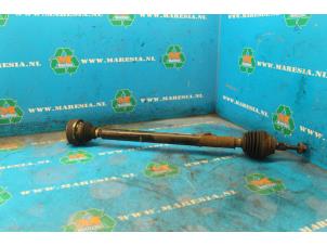 Gebruikte Homokineetas rechts-voor Seat Leon (1P1) 1.9 TDI 105 Prijs € 42,00 Margeregeling aangeboden door Maresia Auto Recycling B.V.