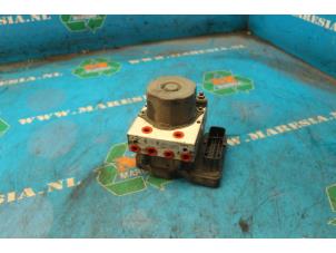 Gebruikte ABS Pomp Opel Meriva 1.7 CDTI 16V Prijs € 183,75 Margeregeling aangeboden door Maresia Auto Recycling B.V.