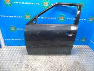Gebruikte Portier 4Deurs links-voor Skoda Fabia II Combi 1.2 TSI Prijs € 157,50 Margeregeling aangeboden door Maresia Auto Recycling B.V.