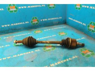 Gebruikte Aandrijfas links-voor Ford Fiesta 6 (JA8) Prijs € 52,50 Margeregeling aangeboden door Maresia Auto Recycling B.V.