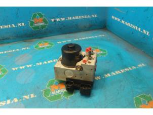 Gebruikte ABS Pomp Lexus IS (E1) 200 2.0 24V Prijs € 157,50 Margeregeling aangeboden door Maresia Auto Recycling B.V.