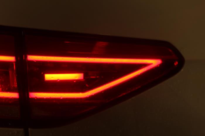 Taillight, left Volkswagen Touran