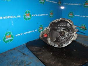 Gebruikte Versnellingsbak Chevrolet Nubira (J200) 1.6 16V Prijs € 315,00 Margeregeling aangeboden door Maresia Auto Recycling B.V.