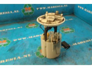 Gebruikte Tank element Pomp Opel Corsa D 1.4 16V Twinport Prijs € 42,00 Margeregeling aangeboden door Maresia Auto Recycling B.V.