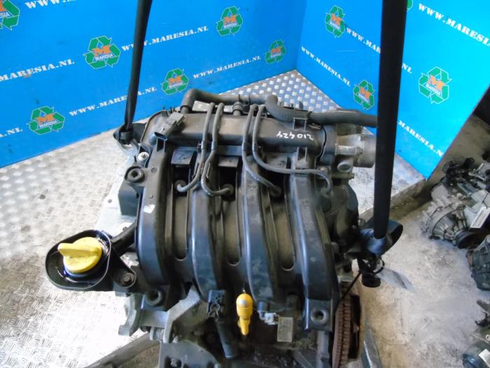 Motor van een Dacia Sandero II 1.2 16V 2015