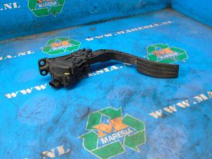 Gebruikte Gaspedaal Renault Twingo II (CN) 1.5 dCi 90 FAP Prijs € 26,25 Margeregeling aangeboden door Maresia Auto Recycling B.V.