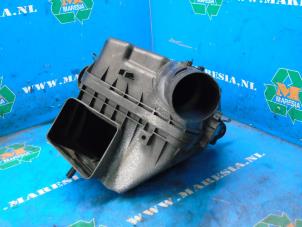 Gebruikte Luchtfilterhuis Lexus IS (E2) 220d 16V Prijs € 52,50 Margeregeling aangeboden door Maresia Auto Recycling B.V.