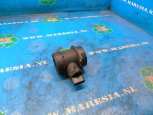 Gebruikte Luchthoeveelheidsmeter Audi TT (8N3) 1.8 20V Turbo Prijs € 42,00 Margeregeling aangeboden door Maresia Auto Recycling B.V.