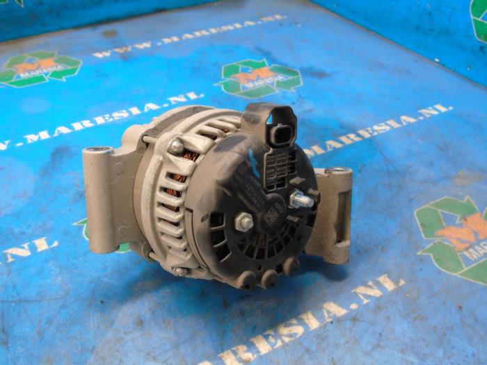 Dynamo van een Opel Karl 1.0 12V 2016