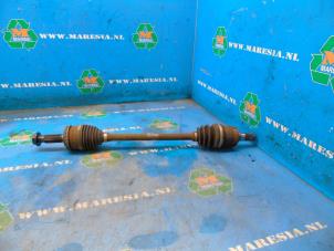 Gebruikte Aandrijfas links-voor Hyundai I20 Prijs € 105,00 Margeregeling aangeboden door Maresia Auto Recycling B.V.