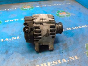 Gebruikte Dynamo Peugeot 2008 (CU) 1.2 12V e-THP PureTech 130 Prijs € 52,50 Margeregeling aangeboden door Maresia Auto Recycling B.V.