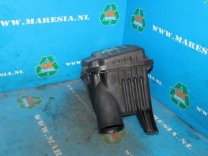 Gebruikte Luchtfilterhuis Chevrolet Lacetti (KLAN) 1.6 16V Prijs € 47,25 Margeregeling aangeboden door Maresia Auto Recycling B.V.