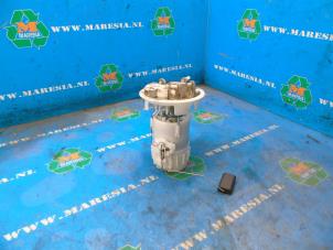 Gebruikte Tank element Pomp Peugeot 208 I (CA/CC/CK/CL) 1.4 16V Prijs € 57,75 Margeregeling aangeboden door Maresia Auto Recycling B.V.