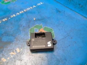 Gebruikte Deur module Ford Focus 3 Wagon 1.6 SCTi 16V Prijs € 31,50 Margeregeling aangeboden door Maresia Auto Recycling B.V.