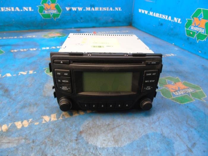 Radio CD Speler van een Hyundai iX20 (JC) 1.4i 16V 2011