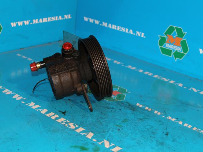 Gebruikte Pomp Servo Opel Frontera Sport (SUD2) 2.0i Prijs € 52,50 Margeregeling aangeboden door Maresia Auto Recycling B.V.