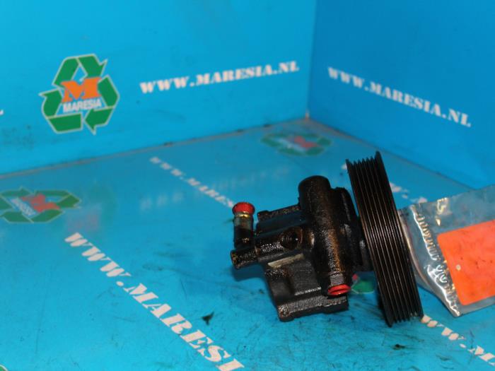Gebruikte Servopomp Opel Vectra A (88/89) 2.0i 16V Ecotec Prijs € 21,00 Margeregeling aangeboden door Maresia Auto Recycling B.V.