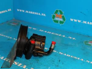 Gebruikte Servopomp Opel Omega B (25/26/27) 2.0i 16V Prijs € 21,00 Margeregeling aangeboden door Maresia Auto Recycling B.V.