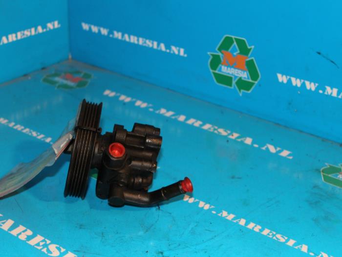 Gebruikte Servopomp Daewoo Espero 1.8 CD Prijs € 21,00 Margeregeling aangeboden door Maresia Auto Recycling B.V.