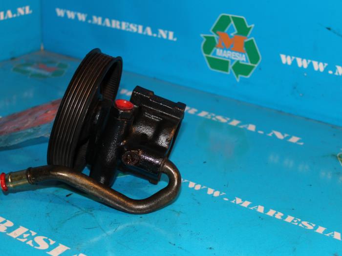 Gebruikte Pomp Servo Chevrolet Nubira (J200) 2.0 16V Prijs € 21,00 Margeregeling aangeboden door Maresia Auto Recycling B.V.