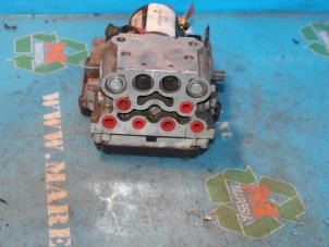 Gebruikte ABS Pomp Opel Vectra B Caravan (31) 1.8 16V Prijs € 15,75 Margeregeling aangeboden door Maresia Auto Recycling B.V.