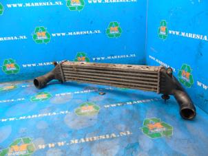 Gebruikte Intercooler Mercedes SLK (R170) 2.3 230 K 16V Prijs € 52,50 Margeregeling aangeboden door Maresia Auto Recycling B.V.