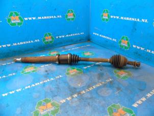 Gebruikte Homokineetas rechts-voor Mazda 2 (NB/NC/ND/NE) 1.4 16V Prijs € 57,75 Margeregeling aangeboden door Maresia Auto Recycling B.V.