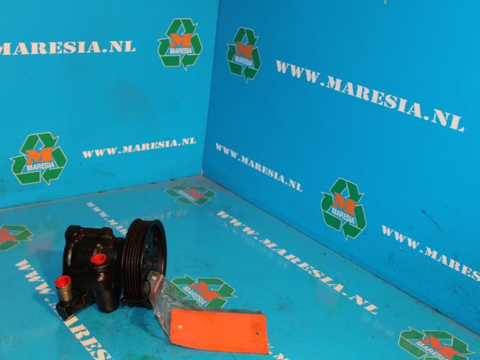 Gebruikte Stuurpomp Mazda 121 (JA/JB) 1.3i LX,GLX Prijs € 52,50 Margeregeling aangeboden door Maresia Auto Recycling B.V.