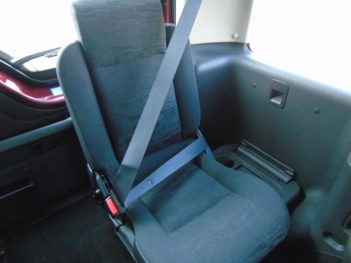Rear seatbelt, left Landrover Discovery