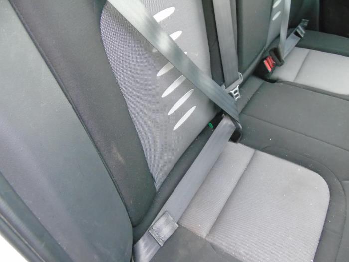 Rear seatbelt, right Kia Cee'D