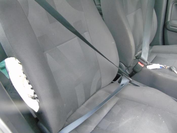 Front seatbelt, right Opel Agila