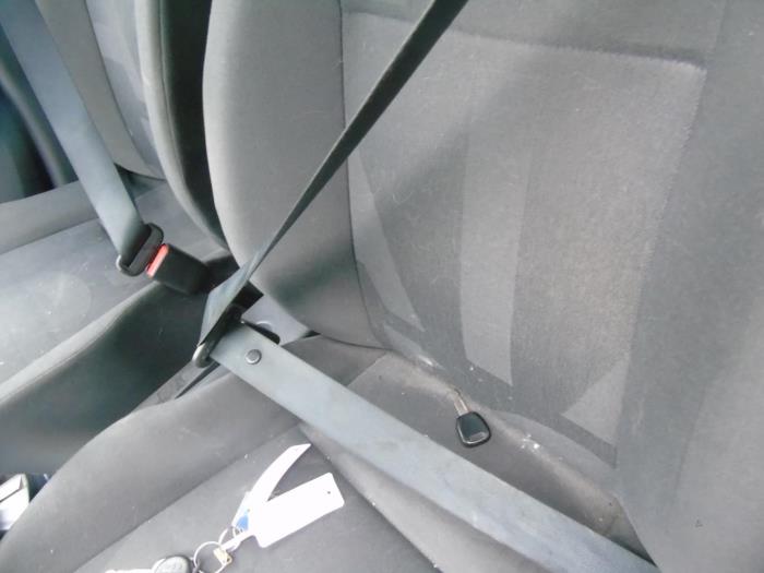 Front seatbelt, left Opel Agila