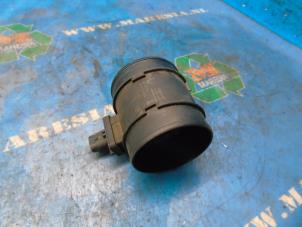 Gebruikte Luchtmassameter Opel Insignia 2.0 CDTI 16V 160 Ecotec Prijs € 52,50 Margeregeling aangeboden door Maresia Auto Recycling B.V.