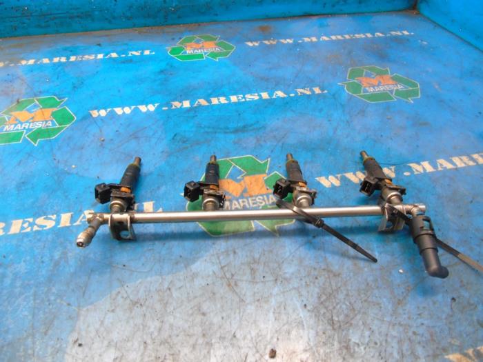 Gebruikte Common rail (Injectie) Opel Astra H GTC (L08) 1.8 16V Prijs € 63,00 Margeregeling aangeboden door Maresia Auto Recycling B.V.