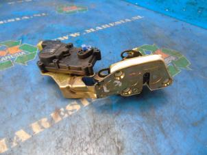 Gebruikte Deurslot Mechaniek 4Deurs links-achter Chevrolet Matiz 0.8 S,SE Prijs € 36,75 Margeregeling aangeboden door Maresia Auto Recycling B.V.