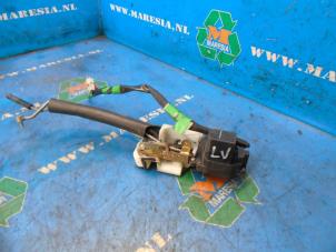 Gebruikte Slotmechaniek Portier 4Deurs links-voor Honda Civic Aerodeck (MB/MC) Prijs € 47,25 Margeregeling aangeboden door Maresia Auto Recycling B.V.