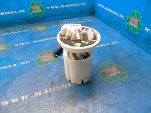 Gebruikte Tank element Pomp Ford Fiesta 6 (JA8) 1.0 Ti-VCT 12V 65 Prijs € 63,00 Margeregeling aangeboden door Maresia Auto Recycling B.V.