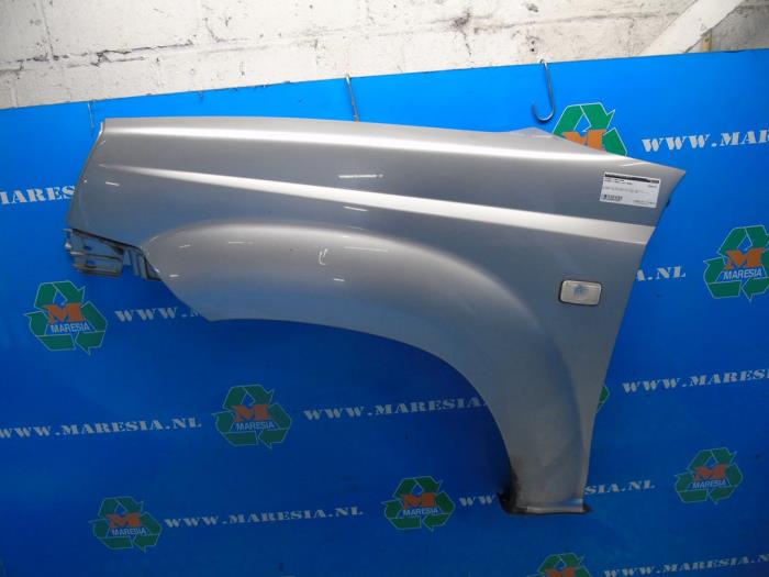 Front wing, left Nissan X-Trail