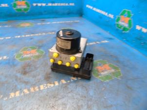 Gebruikte ABS Pomp Mercedes CLC (C203) 2.2 220 CDI 16V Prijs € 183,75 Margeregeling aangeboden door Maresia Auto Recycling B.V.