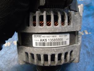 Alternator van een Opel Corsa E 1.4 16V 2016