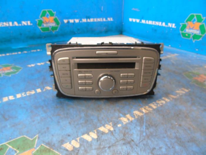 Radio CD Speler van een Ford Transit Connect 1.8 TDdi LWB Euro 4 2011