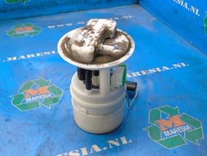 Gebruikte Tank element Pomp Dacia Duster (HS) 1.6 16V Prijs € 68,25 Margeregeling aangeboden door Maresia Auto Recycling B.V.